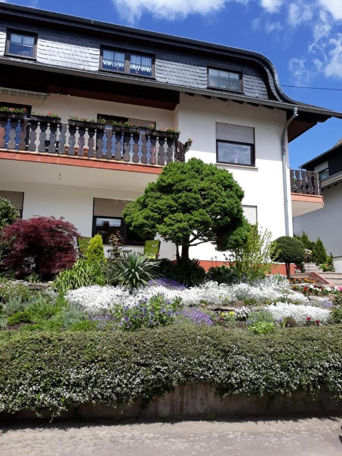 Ferienwohnung Saarblick Ockfen Екстериор снимка